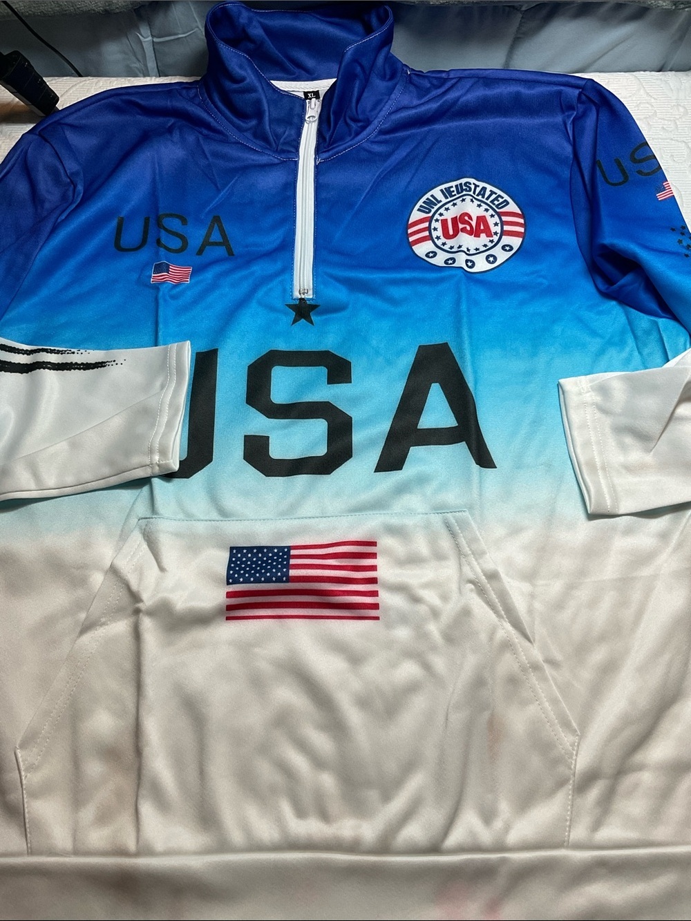 Patriotic USA Independence Lightweight sweatshirt. XL. NEW
